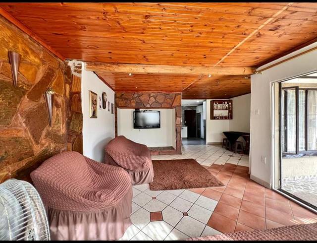 5 BEDROOM HOUSE FOR SALE IN COPESVILLE